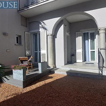 Palm House Appartement Brusimpiano Buitenkant foto