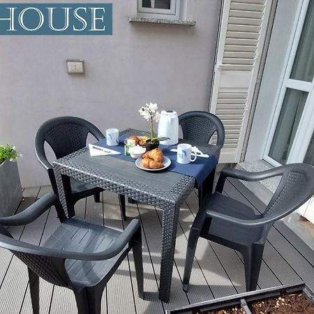 Palm House Appartement Brusimpiano Buitenkant foto